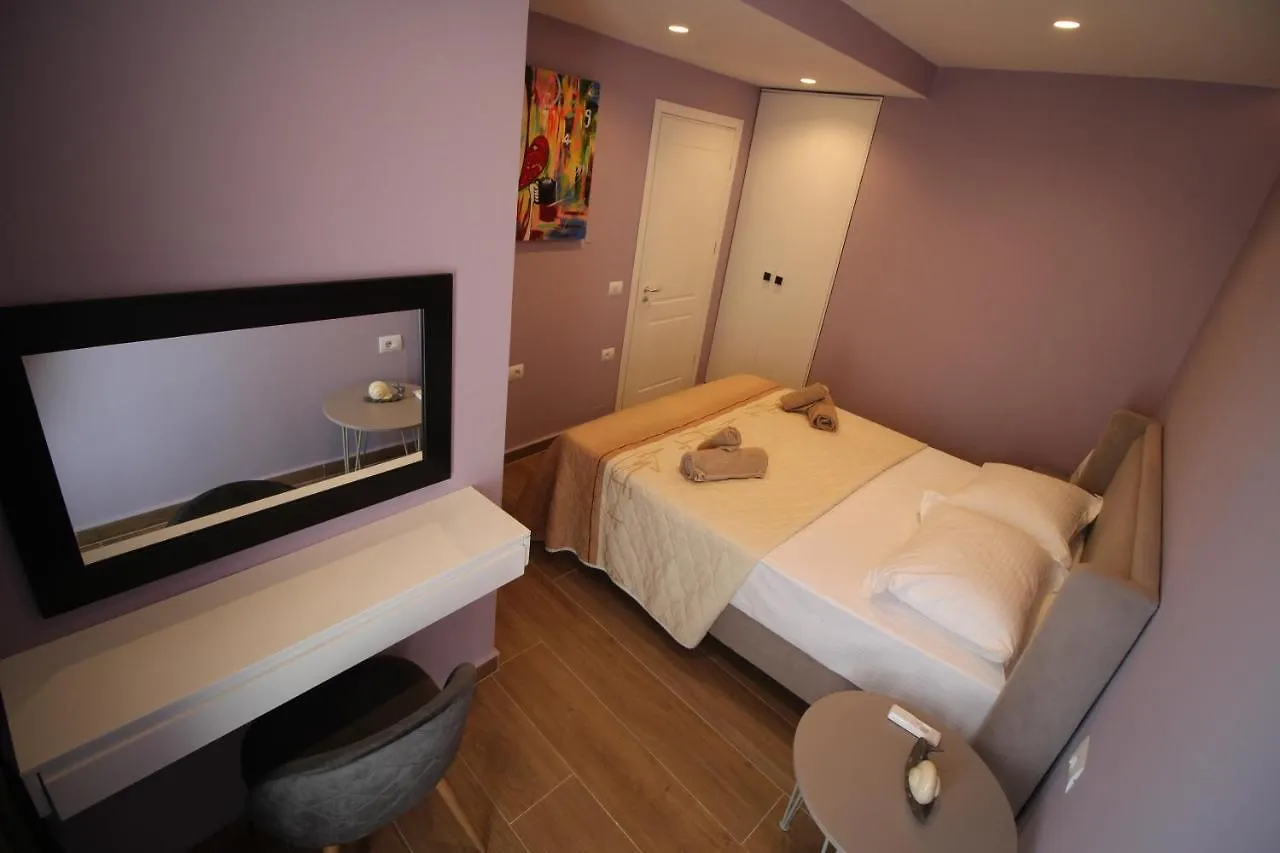 A&N Luxury Apartment Sarande 0*,  Albania
